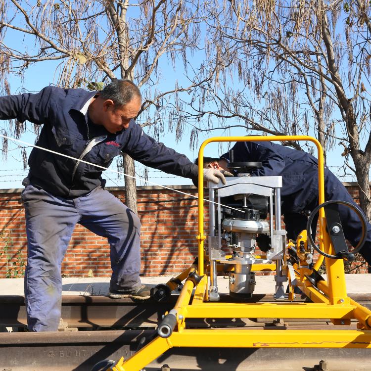 GJM-6.0�๦�ܴ�ֱ��ĥ�C